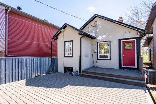 224 30 Avenue Ne, Calgary, AB - Outdoor With Deck Patio Veranda With Exterior