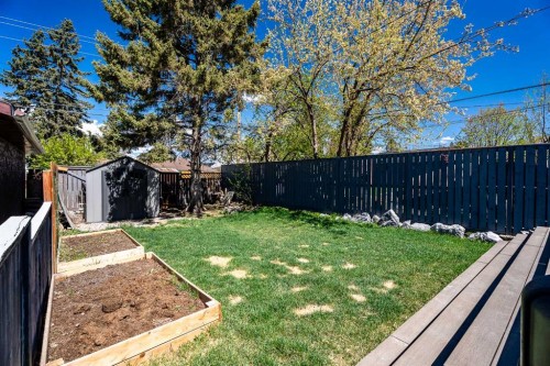 224 30 Avenue Ne, Calgary, AB - Outdoor