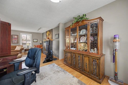 7 Straddock Crescent Sw, Calgary, AB - Indoor