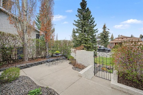 7 Straddock Crescent Sw, Calgary, AB - Outdoor