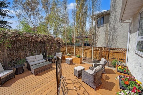 7 Straddock Crescent Sw, Calgary, AB - Outdoor With Deck Patio Veranda