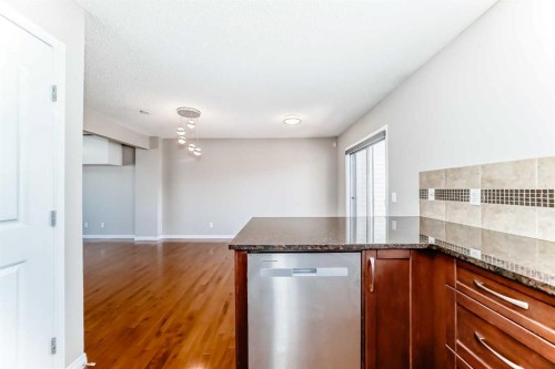 8407 Saddlebrook Drive Ne, Calgary, AB - Indoor Photo Showing Kitchen