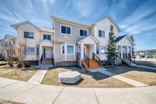 8407 Saddlebrook Drive Ne, Calgary, AB - Outdoor With Facade