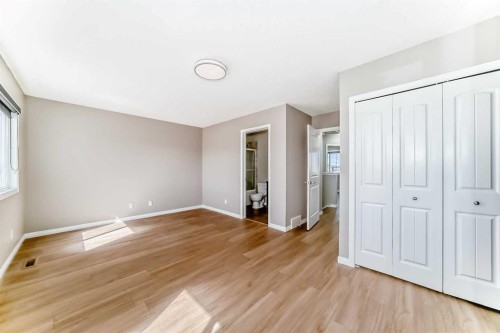 8407 Saddlebrook Drive Ne, Calgary, AB - Indoor Photo Showing Other Room