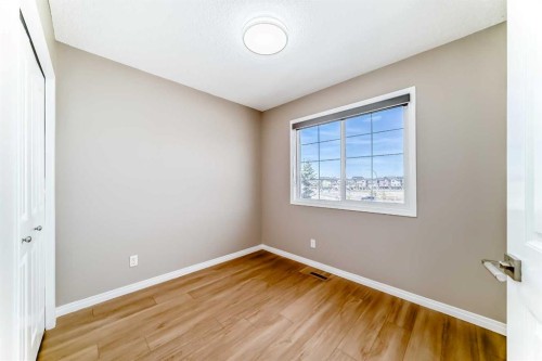8407 Saddlebrook Drive Ne, Calgary, AB - Indoor Photo Showing Other Room