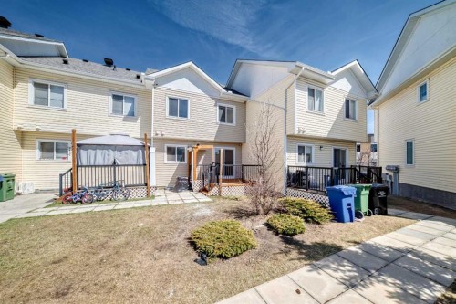 8407 Saddlebrook Drive Ne, Calgary, AB - Outdoor With Deck Patio Veranda
