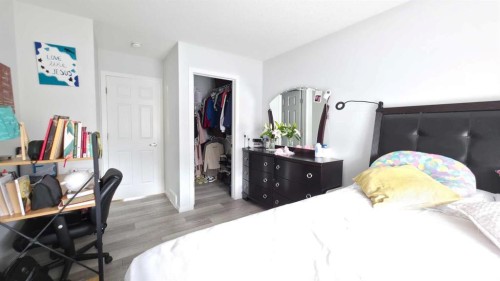 113 Cityspring Manor Ne, Calgary, AB - Indoor Photo Showing Bedroom