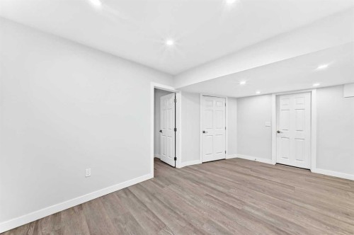 113 Cityspring Manor Ne, Calgary, AB - Indoor Photo Showing Other Room