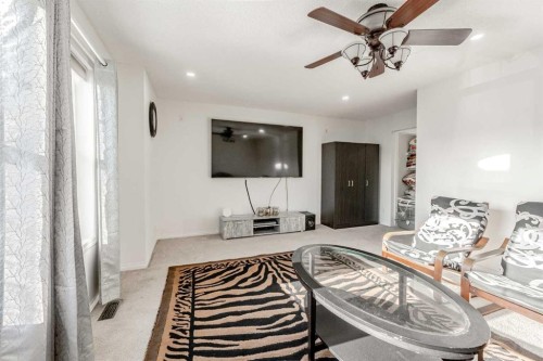 482 Skyview Ranch Way Ne, Calgary, AB - Indoor Photo Showing Kitchen