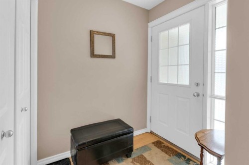 27 Royal Birch Mount Nw, Calgary, AB - Indoor Photo Showing Other Room