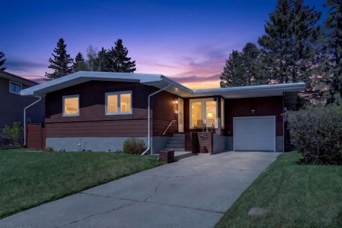 26 Cardiff Place Nw, Calgary, AB - Outdoor