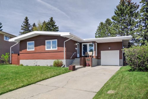 26 Cardiff Place Nw, Calgary, AB - Outdoor