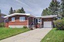 26 Cardiff Place Nw, Calgary, AB  - Outdoor 