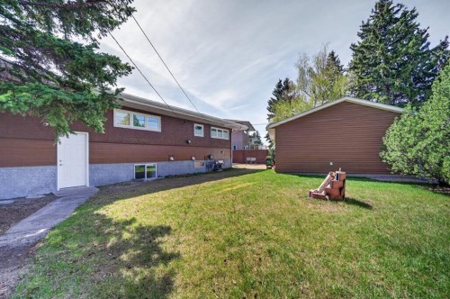 26 Cardiff Place Nw, Calgary, AB - Outdoor With Exterior