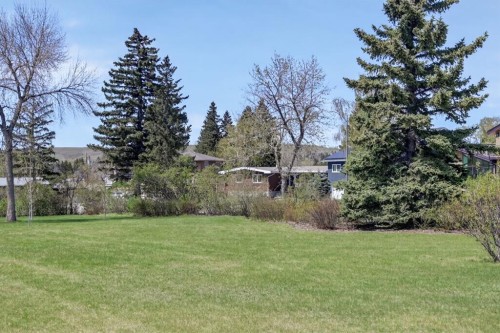 26 Cardiff Place Nw, Calgary, AB - Outdoor With View