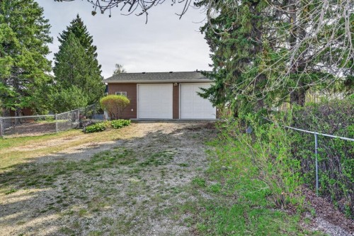 26 Cardiff Place Nw, Calgary, AB - Outdoor