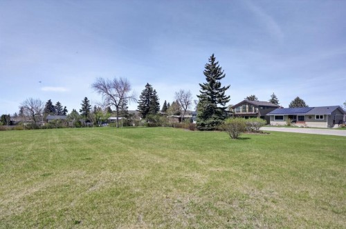 26 Cardiff Place Nw, Calgary, AB - Outdoor