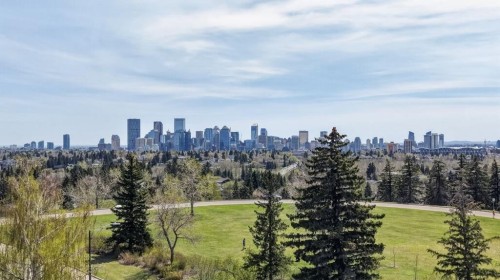 26 Cardiff Place Nw, Calgary, AB - Outdoor With View