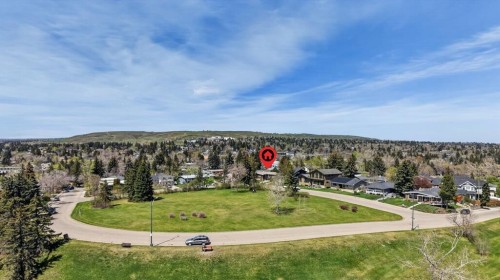 26 Cardiff Place Nw, Calgary, AB - Outdoor With View