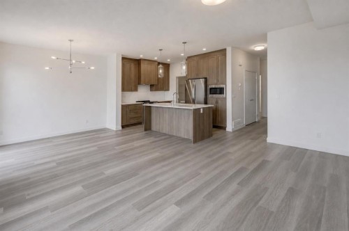 1333 South Point Parade Sw, Airdrie, AB - Indoor Photo Showing Kitchen