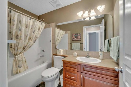 101 Valley Creek Place Nw, Calgary, AB - Indoor Photo Showing Bathroom