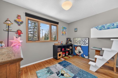 3811 24 Street Nw, Calgary, AB - Indoor Photo Showing Bedroom
