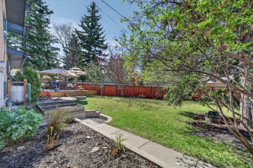 3811 24 Street Nw, Calgary, AB - Outdoor