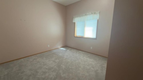 117 Woodpark Close Sw, Calgary, AB - Indoor Photo Showing Other Room