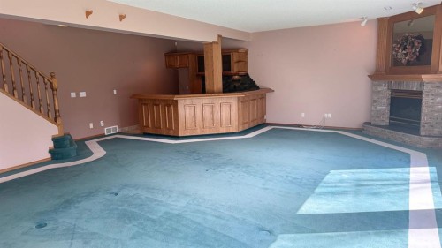 117 Woodpark Close Sw, Calgary, AB - Indoor Photo Showing Other Room