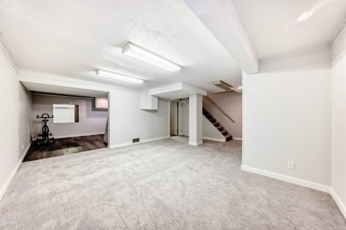 8-714 Willow Park Drive Se, Calgary, AB - Indoor