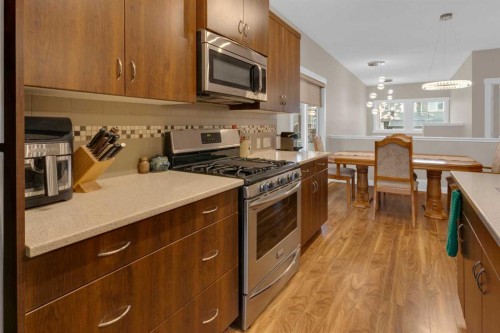 129 Fireside Place, Cochrane, AB - Indoor Photo Showing Kitchen