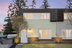 3226 Dover Crescent SE Calgary, AB T2B 1V2