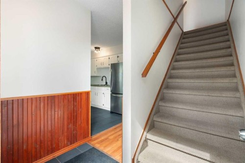 3226 Dover Crescent Se, Calgary, AB - Indoor Photo Showing Other Room