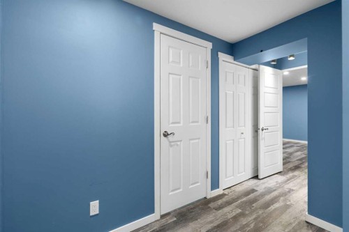 3226 Dover Crescent Se, Calgary, AB - Indoor Photo Showing Other Room