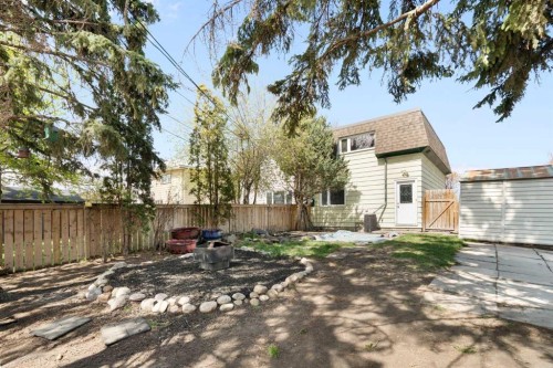 3226 Dover Crescent Se, Calgary, AB - Outdoor