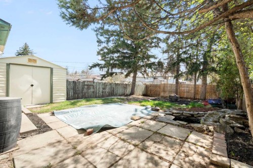 3226 Dover Crescent Se, Calgary, AB - Outdoor With Backyard