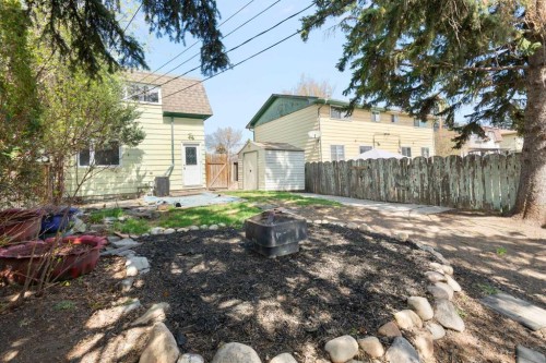 3226 Dover Crescent Se, Calgary, AB - Outdoor