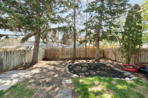 3226 Dover Crescent Se, Calgary, AB - Outdoor