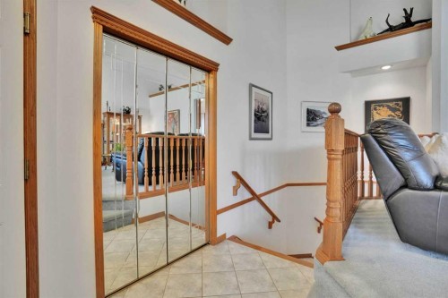 82 Valley Ridge Point Nw, Calgary, AB - Indoor Photo Showing Other Room