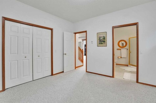 82 Valley Ridge Point Nw, Calgary, AB - Indoor Photo Showing Other Room