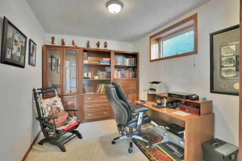 82 Valley Ridge Point Nw, Calgary, AB - Indoor Photo Showing Office