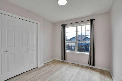 19 Taravista Gardens Ne, Calgary, AB - Indoor Photo Showing Other Room