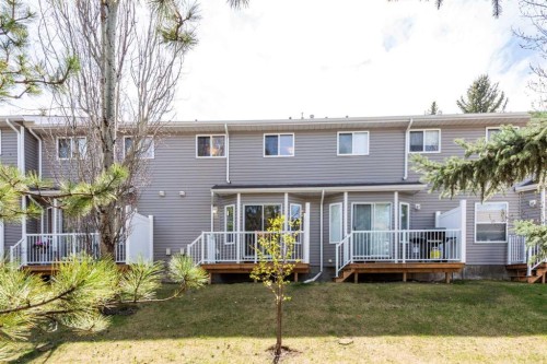 216 Shawinigan Drive Sw, Calgary, AB - Outdoor With Deck Patio Veranda