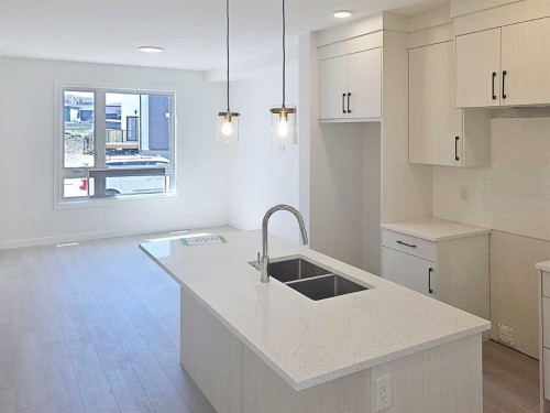 1973 Mccaskill Drive, Crossfield, AB - Indoor Photo Showing Bathroom