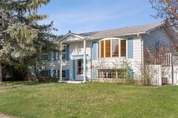 444 Woodland Crescent SE Calgary, AB T2J 1J9