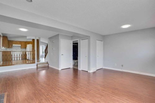 336 Whitworth Way Ne, Calgary, AB - Indoor Photo Showing Other Room