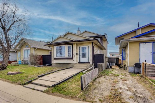 336 Whitworth Way Ne, Calgary, AB - Outdoor