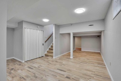 336 Whitworth Way Ne, Calgary, AB - Indoor Photo Showing Other Room