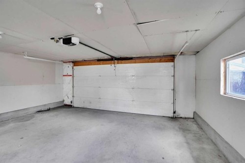 336 Whitworth Way Ne, Calgary, AB - Indoor Photo Showing Garage
