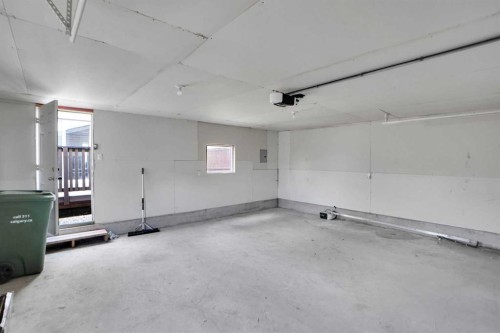 336 Whitworth Way Ne, Calgary, AB - Indoor Photo Showing Garage